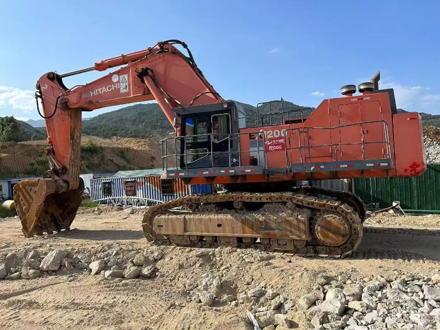 জাপান ব্যবহৃত হিটাচি Excavator 120 টন বিক্রয়ের জন্য দ্বিতীয় হাত EX1200 Jindongyu যন্ত্রপাতি