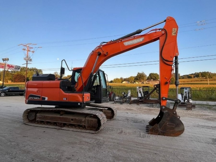 কোরিয়া ব্যবহৃত Doosan Excavator বিক্রয়ের জন্য সেকেন্ড হ্যান্ড DX140LC Jindongyu যন্ত্রপাতি