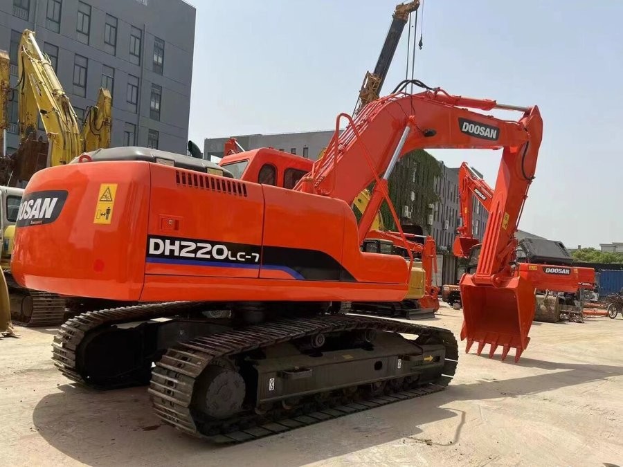 কোরিয়া ব্যবহৃত Doosan Excavator বিক্রয়ের জন্য সেকেন্ড হ্যান্ড DX220LC Jindongyu যন্ত্রপাতি