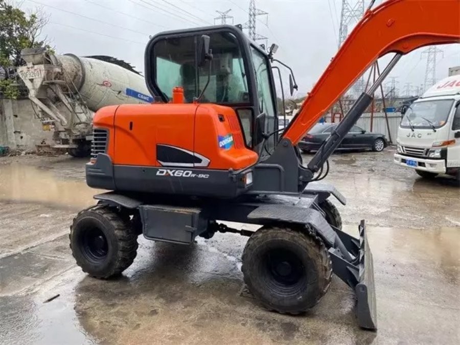 কোরিয়া ব্যবহৃত Doosan Excavator বিক্রয়ের জন্য সেকেন্ড হ্যান্ড DX60W-9C Jindongyu যন্ত্রপাতি