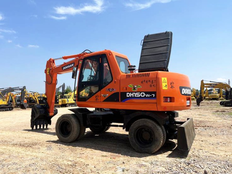 কোরিয়া ব্যবহৃত Doosan Excavator বিক্রয়ের জন্য দ্বিতীয় হাত DH150W Jindongyu যন্ত্রপাতি