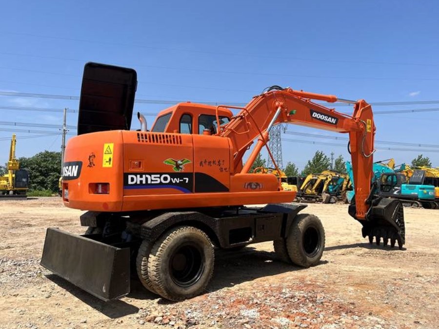 কোরিয়া ব্যবহৃত Doosan Excavator বিক্রয়ের জন্য দ্বিতীয় হাত DH150W Jindongyu যন্ত্রপাতি