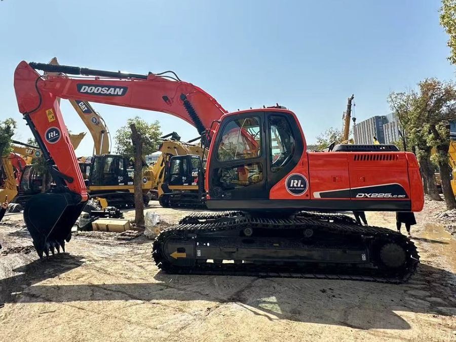 কোরিয়া ব্যবহৃত Doosan Excavator বিক্রয়ের জন্য সেকেন্ড হ্যান্ড DX225LC-9C Jindongyu যন্ত্রপাতি