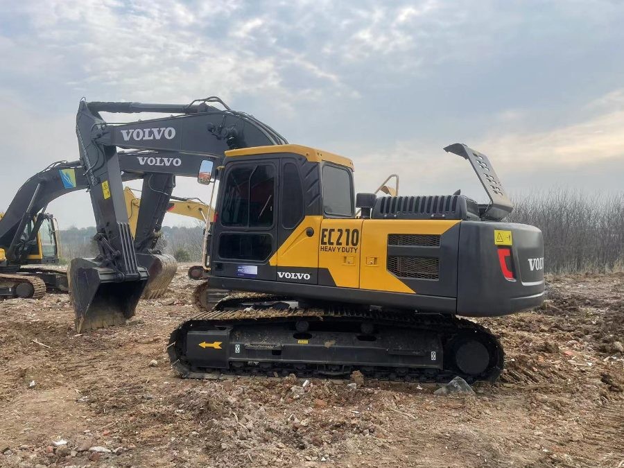 সুইডেন বিক্রির জন্য ব্যবহৃত ভলভো Excavator দ্বিতীয় হাত EC210 Jindongyu যন্ত্রপাতি